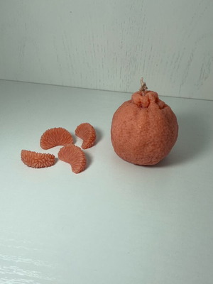 Silicone orange mold like new, large size 145ml