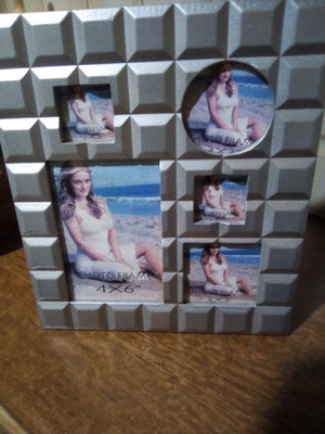 Κορνίζα για πέντε φωτογραφίες καινούργια, πολυκορνίζα 24,5x28 εκ.