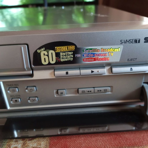 Panasonic NV830 Super VHS player used with remote control