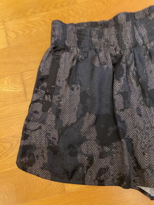 Diesel shorts like new, satin fabric, black and gray, size S