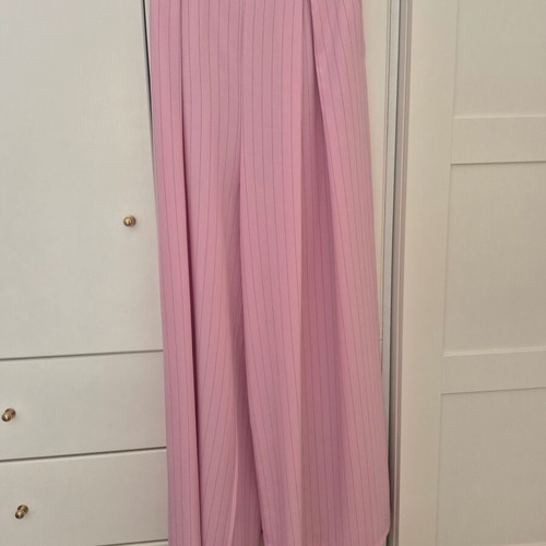 Pink spring suit new, wide fit, onesize