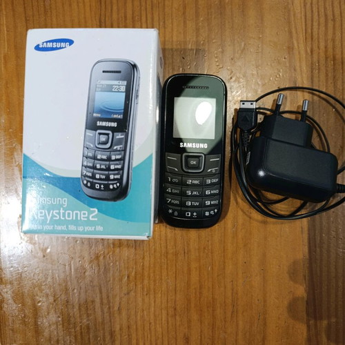 Samsung Keystone 2 like new