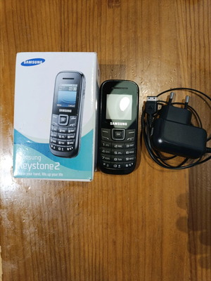 Samsung Keystone 2 like new
