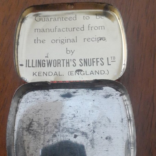 Dr. Rumney's Mentholyptus Pure Tobacco Snuff Tin used, prewar 1920-1930