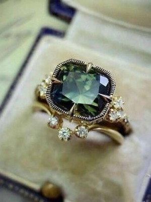 Set of two rings with peridot and white topaz, 18K gold plated, new