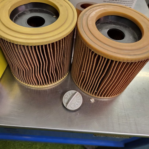Kärcher replacement set like new, 2 filters and 8 bags for WD 3, SE 4001