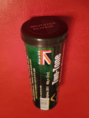 Fumo camouflage cream split stick green black