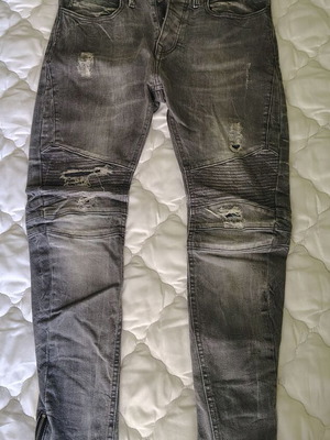New Denim men's jeans, size 31, loose fit, grey