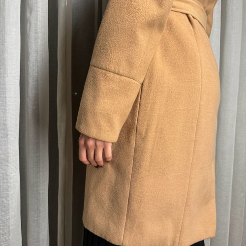 Minkpink beige women's coat like new with belt and impressive collar