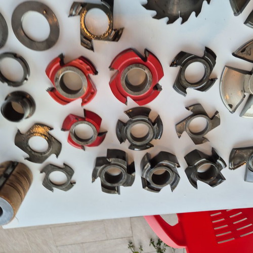 Cutting tools and adapters used, spindle spacers with 50mm shaft