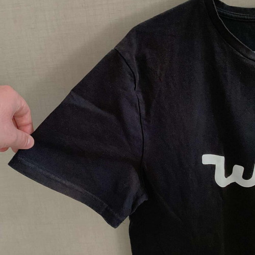 Men's T-shirt Wish size Medium like new, black
