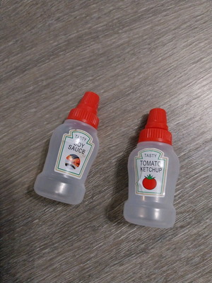 Mini bottles for ketchup, pack of 2, new
