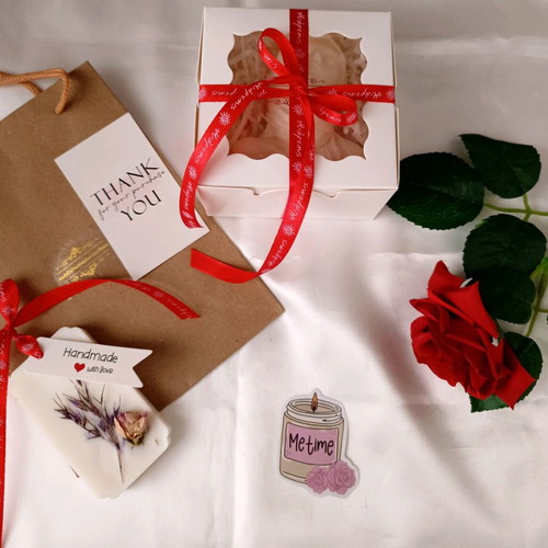 Handmade decorative candle Woman with Scarf new, gift set