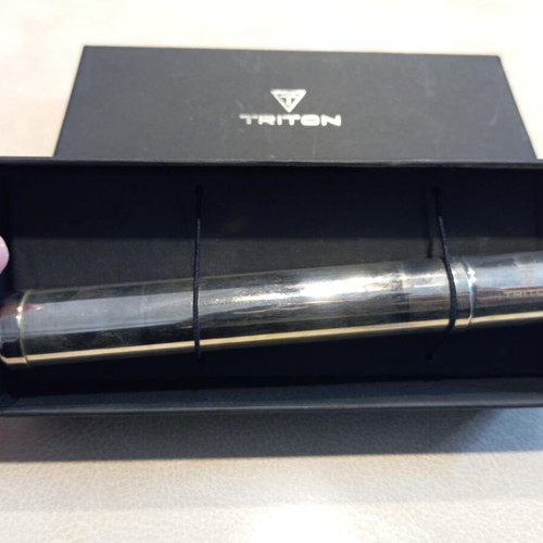 Triton metal cigar case new in box