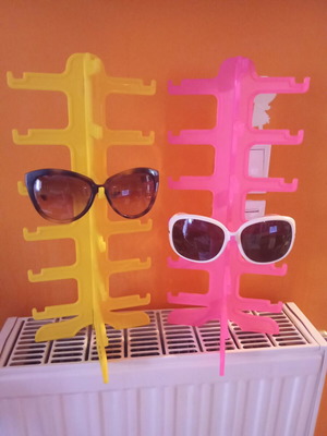 Stand for glasses like new, pink and yellow, pack of 2