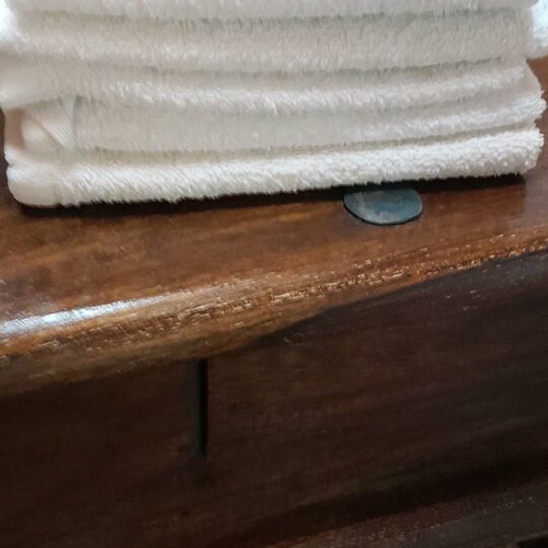 White towels like new, pack of 78 pieces