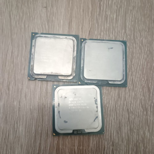 Core 2 Duo processors like new, pack of 3, 2.33-1.86-2.13 GHz