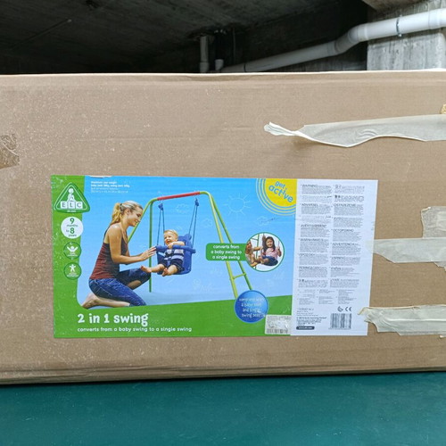 Garden swing like new with baby seat