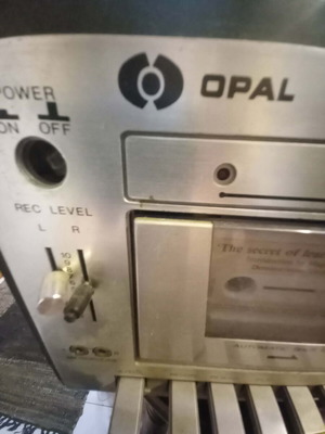 Opal radio cassette player with speakers from the 80s like new