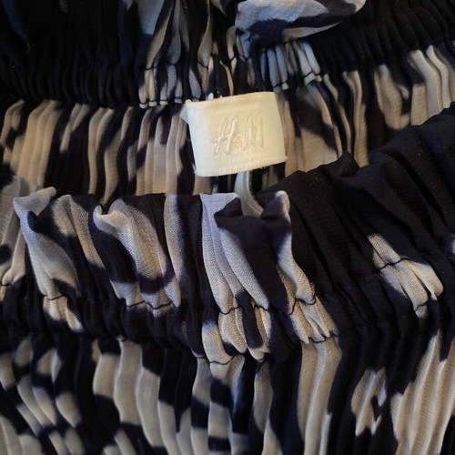 H&M blouse used, blue pleated with straps, XS