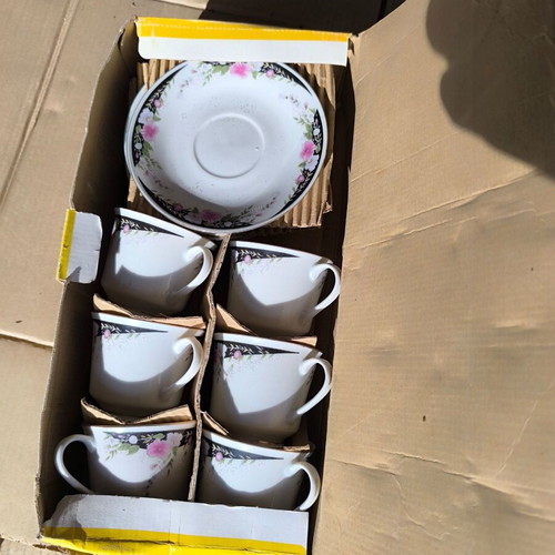 Porcelain tea set 12 pieces new