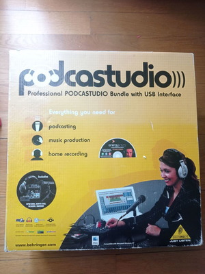 Behringer PODCASTUDIO USB πακέτο podcasting με μίκτη και μικρόφωνο