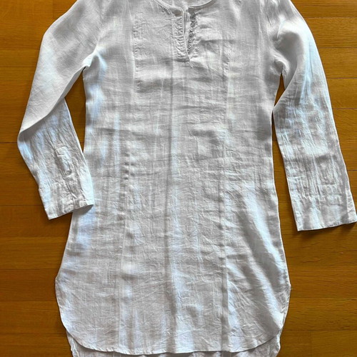 Lussile linen dress white like new, with buttons and asymmetrical hem