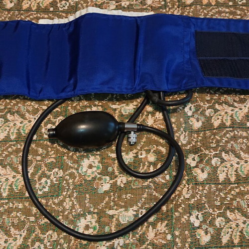 Original Dr. von Recklinghausen German blood pressure monitor