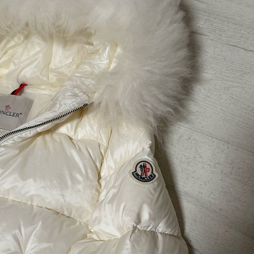 Moncler Boed Women's Jacket New White Beige Size M