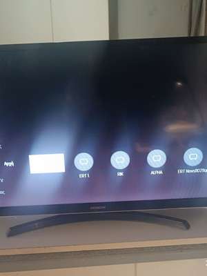 Hitachi 32 smart TV used