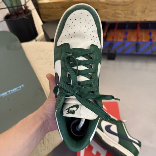 Nike Dunks sneakers size 42 like new, green