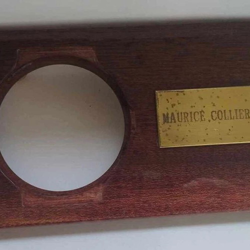 Longines Conquest table clock used with wooden base