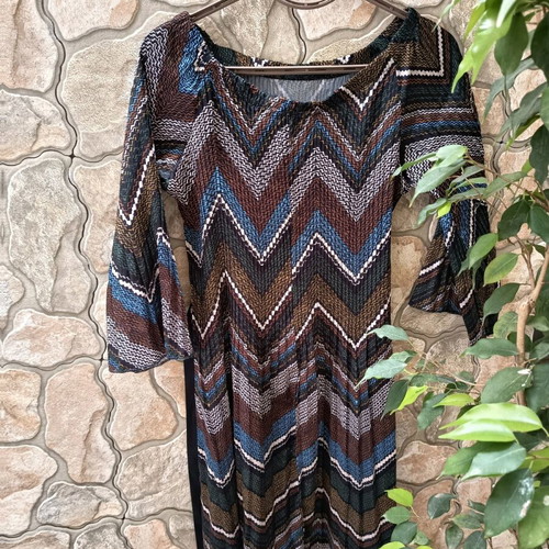 Simbolo pleated dress one size like new with belt and 3/4 sleeves