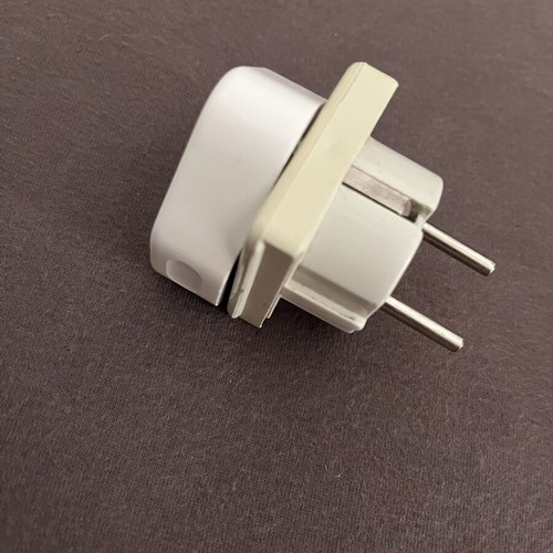 Apple adapters used, fully functional set
