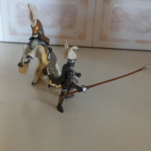 PAPO horse and knight swan figure like new