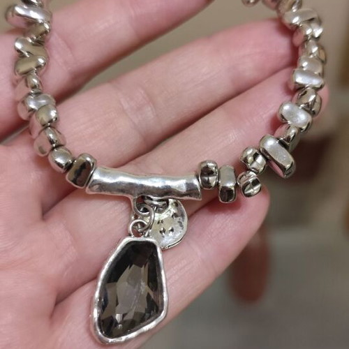 Silver necklace and bracelet set with black stone new
