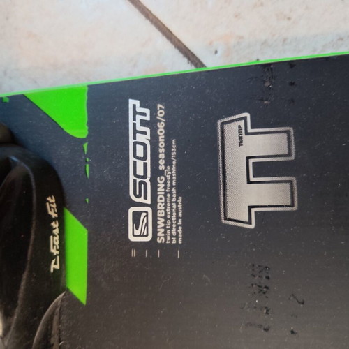 Project Addict Snowboard 153 cm with bindings, Rossignol boots 43 and bag like new