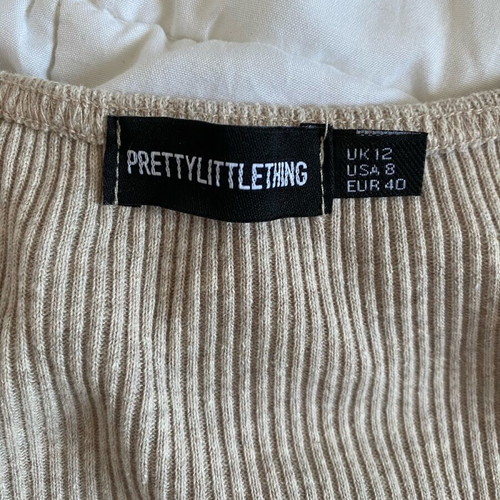 Pretty Little Thing blouse like a cardigan beige size M like new