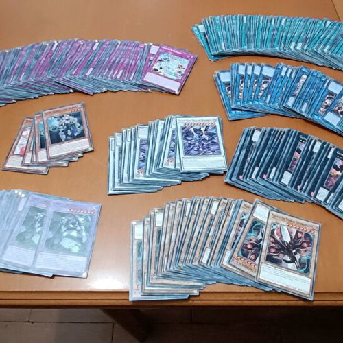 Yu-Gi-Oh cards 557 genuine like new