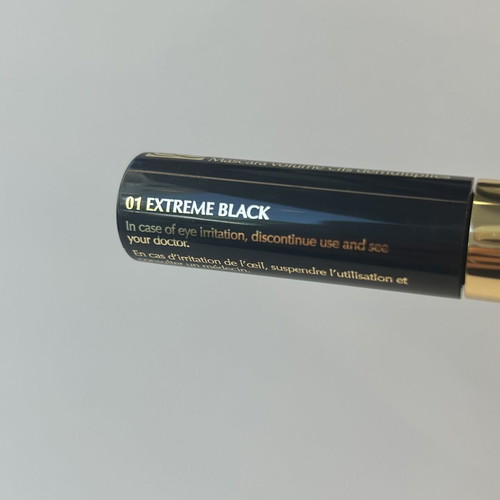 Estée Lauder mascara 2.8 ml new with intense black volume effect