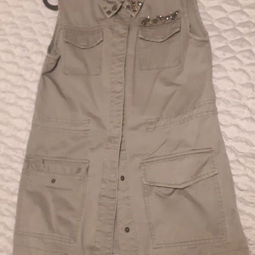 H.M vest used, size S, khaki color