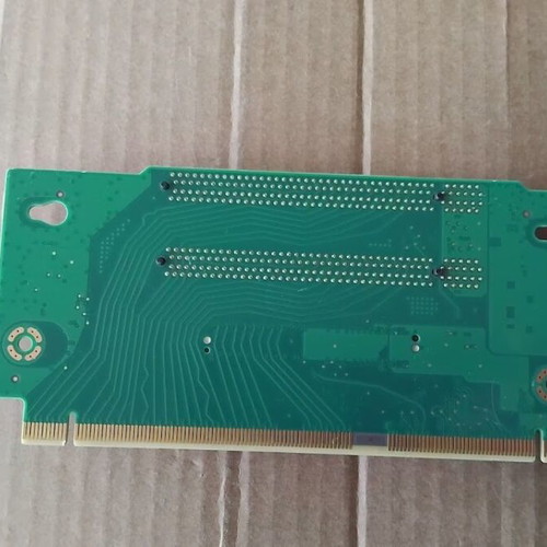 Lenovo 2U Riser 5 ML2x8 and 2xPCI-E x16 like new