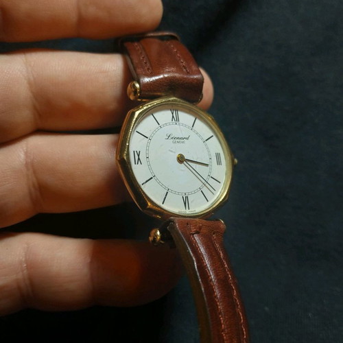 Leonard men's wristwatch used, manual wind, slim profile
