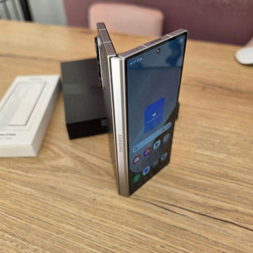 Samsung Galaxy Fold 6 512GB Silver used with accessories and new parts