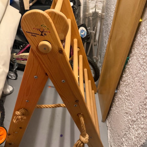 Climbing triangle like new from Independent Kids