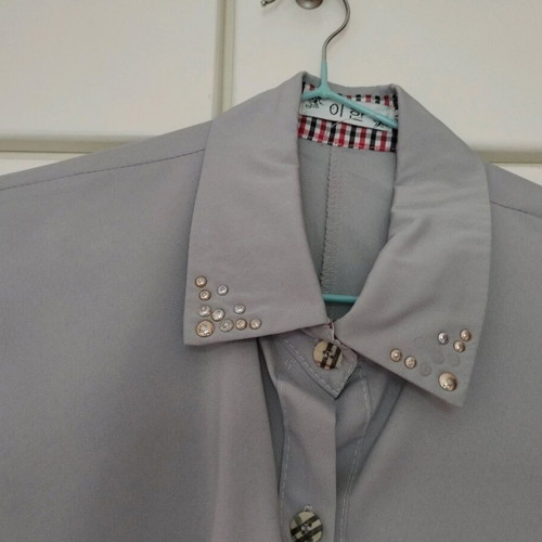 Women's shirts used, set of 2, gray and beige, size XL
