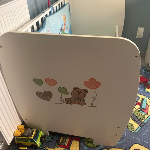 Convertible baby cot used, crib to toddler bed