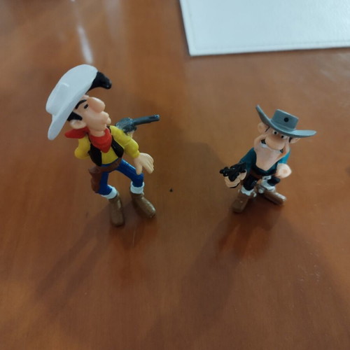 Lucky Luke figures like new, set of two with Lucky Luke and Joe Dalton
