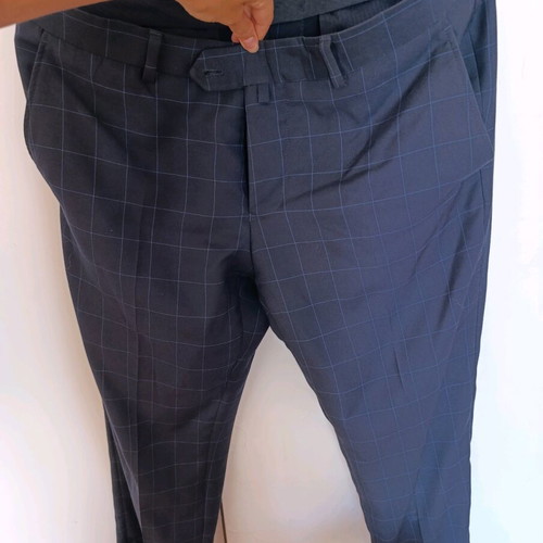 Groom Suit Italian Job blue like new, includes jacket, pants, shirt, tie