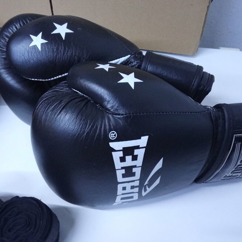 Force1 & Olympus Kickboxing Muay Thai full set, like new